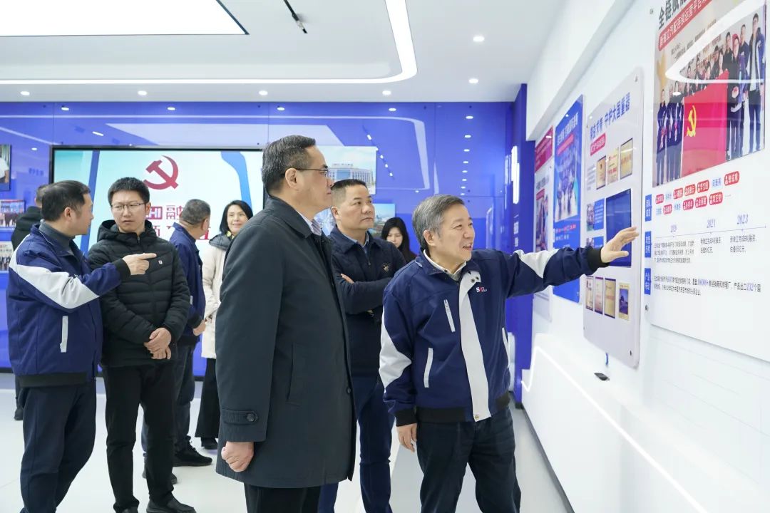 重慶市工商聯(lián)黨組成員、副主席雷文睿考察瑞立：乘勢(shì)而上 深化合作